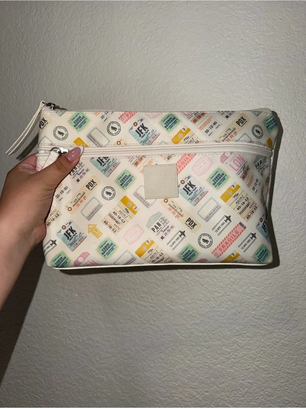 Tender Love + Carry cosmetic pouch